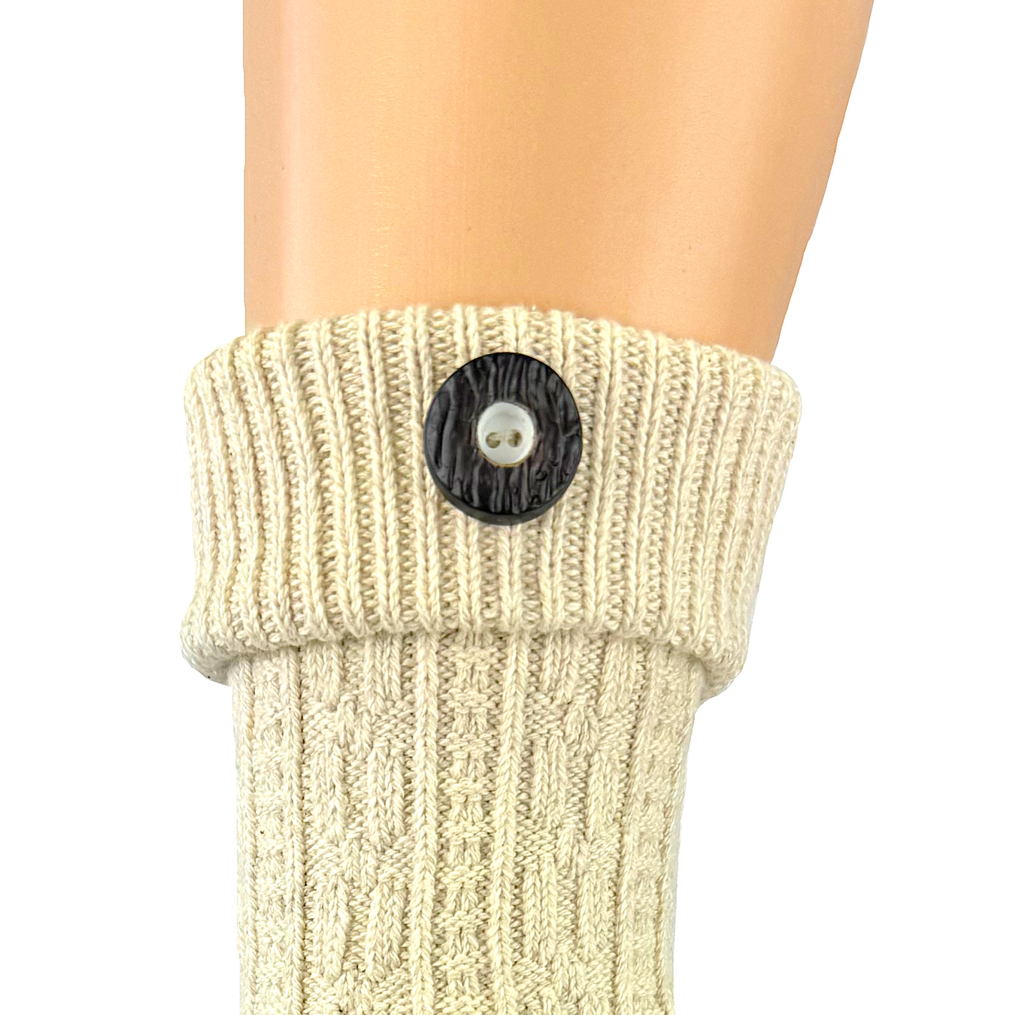 Damen und Herren Trachtensocken im modernen Landhaus-Stil mit  Hirschhornknopf– handgekettelte Naht – (beige)